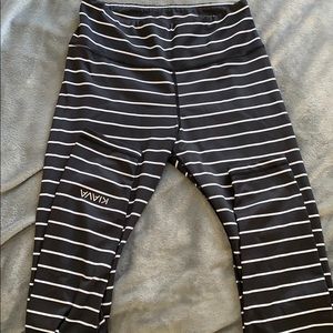 KIAVA 28” Luxe High Waisted Black Leggings